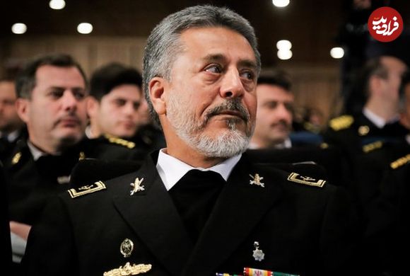 عکس؛ سفر به تاریخ؛ چهرۀ «امیر دریادار سیاری» در دوران جوانی در جمع کلاه‌سبزهای ارتش