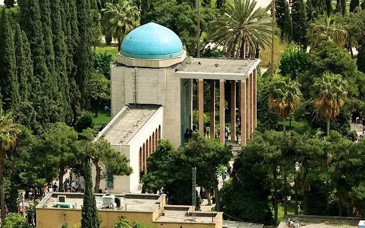 عکس| سفر به ایران قدیم؛ دورنمای «آرامگاه سعدی» در دوران قاجار