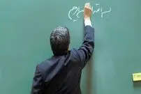 (ویدیو) معلم مهربان ایرانی، این گونه دانش آموزش را غافلگیر کرد 