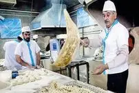عکس| سفر زمان؛ تیپ جالب یک نانوا در شیراز؛ سال 53