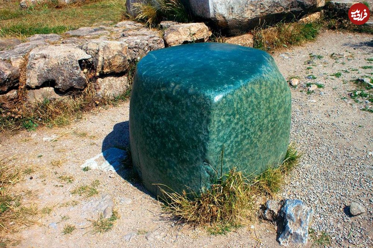 (عکس) ویرانه‌های باستانی خاتوشا ترکیه و ماجرای یک سنگ سبز مرموز!