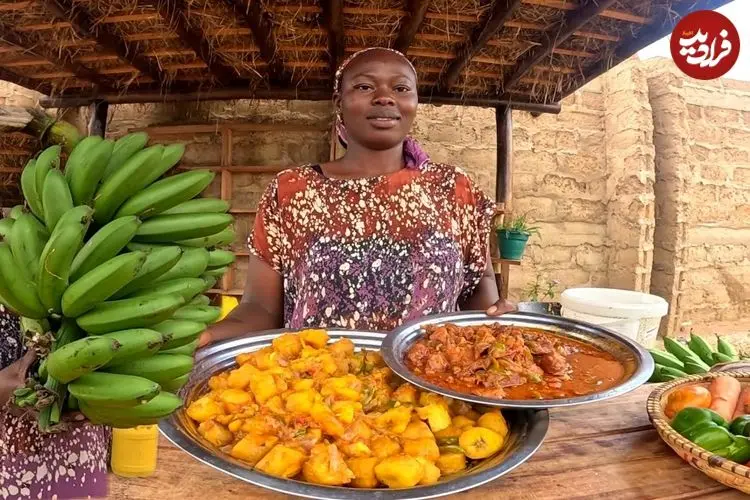 ببینید| غذای روستایی در کنیا؛ پخت یک غذای خاص با گوشت گاو و موز