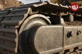 انفجار ناگهانی رولیک بیل مکانیکی در دل پروژه