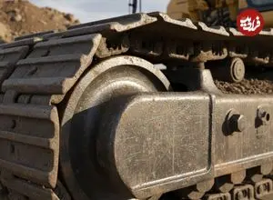 انفجار ناگهانی رولیک بیل مکانیکی در دل پروژه