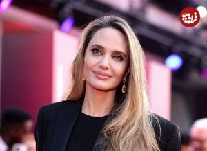 عکس؛ سفر در زمان؛ «آنجلینا جولی» در کنار پدر و برادرش در یک مراسم در لس آنجلس؛ سال 1367
