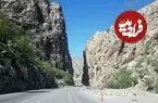عکس| سفر به ایران قدیم؛ یک کاروان در جادۀ کوهستانی بوشهر به شیراز؛ 136 سال قبل