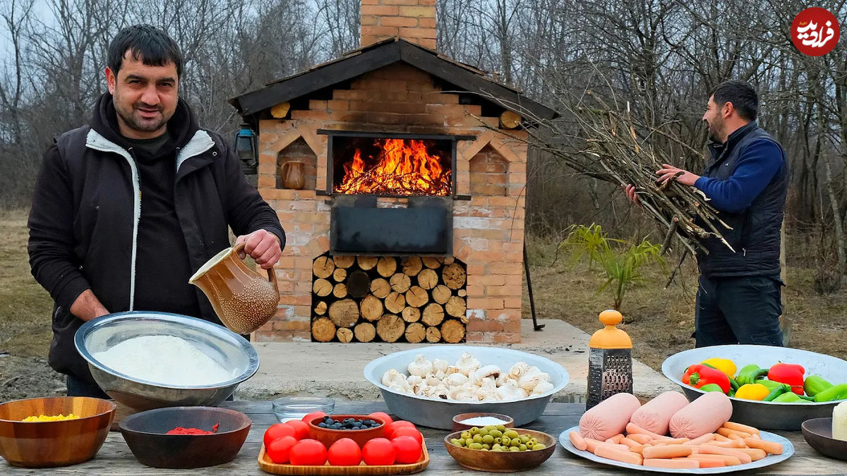 (ویدئو) غذای روستای در آذربایجان؛ پخت یک پیتزای بزرگ