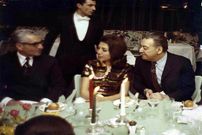 یادداشت‌های علم، شنبه ۲۵ آذر ۱۳۵۱: روزنامه‌های سوئیس خبر بی‌گناهی امیر هوشنگ [دولو] را نوشته‌اند