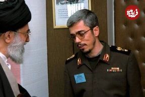 عکس؛ سفر به تاریخ؛ «سرلشکر باقری» در کنار «رحیم صفوی و عزیز جعفری» در اتاق فرماندهی در جبهه