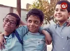 عکس| سفر در زمان؛ «بابک بادکوبه، محمد چراغعلی و آرش محمودزاده» در پشت صحنه سریال در خانه؛ سال 64