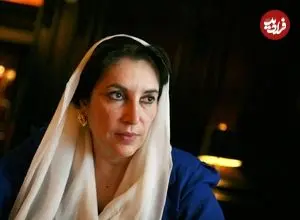 عکس| سفر در زمان؛ «بی نظیر بوتو» در کنار همسرش و در مراسم عروسی شان در کراچی؛ سال 1365