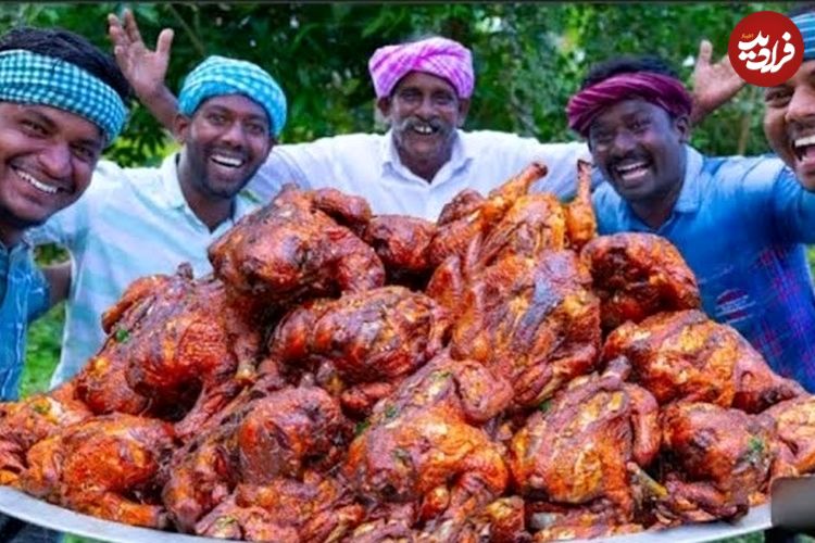 ببینید| غذای روستایی در هند؛ پخت مرغ بریان در جنگل