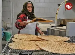 ببینید| غذای خیابانی در ایران؛ مراحل دیدنی پخت نان تافتون کنجدی در تهران