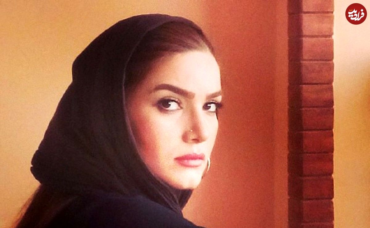 عکس| سفر در زمان؛ «متین ستوده» در خردسالی و در آغوش پدرش؛ دهه 60