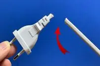 (ویدئو) یک تکنیک عالی برای اتصال مجدد سیم برق قطع شده به دو شاخه 
