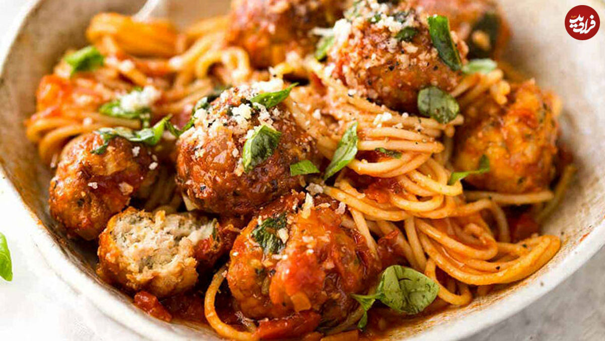 طرز تهیه اسپاگتی میت بال با سس مخصوص