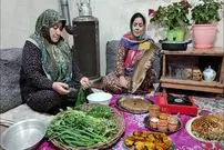 ببینید| غذای روستایی در ایران؛ پخت سبزی پلو با ماهی و تهیه پنیر تازه در روستا