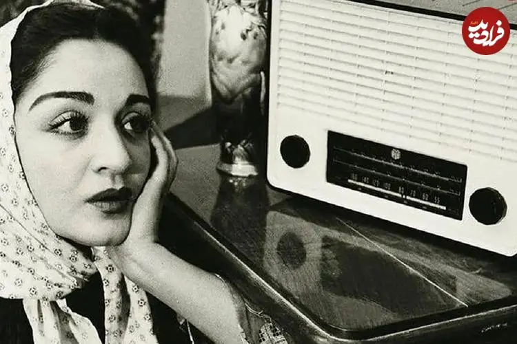 عکس| سفر در زمان؛ «شهلا ریاحی» در 89 سالگی و در شب یلدا در خانه اش؛ سال 94