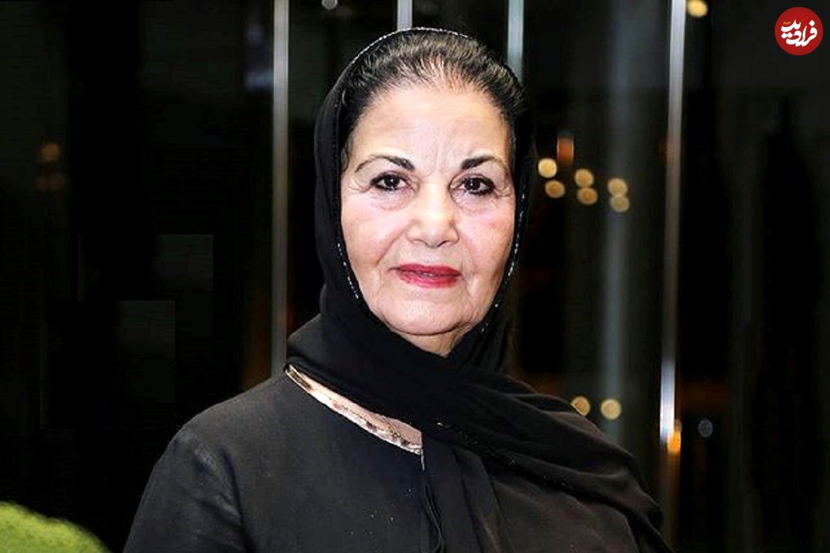 (عکس) «پوری بنایی» در عروسی اول «فائقه آتیشن»؛ سال 1346