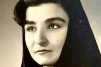 عکس| سفر در زمان؛ «پروین سلیمانی» در 85 سالگی در مراسم تشییع مهری مهرنیا؛ سال 87