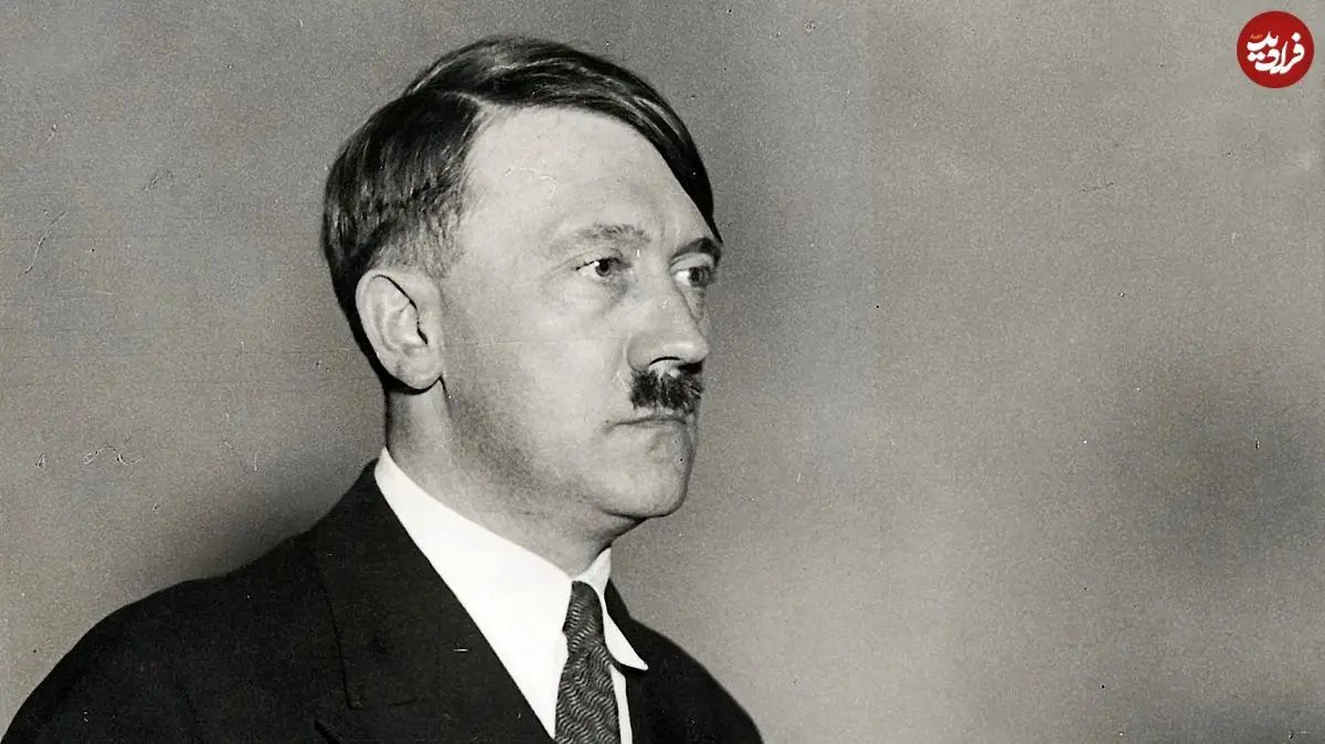 عکس| سفر در زمان؛ «آدولف هیتلر» در کنار متهمان کودتای آبجوفروشی در دادگاه؛ سال 1301