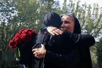 ببینید| وداع شاعرانه همسر سیروس ابراهیم‌زاده با پیکر این بازیگر