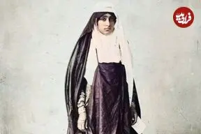 عکس| سفر زمان؛ یک زن باردار جوان در کنار همسرش و در آتلیه عکاسی؛ دوران قاجار