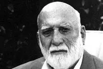 عکس| سفر به تاریخ؛ «شعبان بی مخ» و نوچه هایش در مقابل خانه دکتر مصدق؛ سال 1332