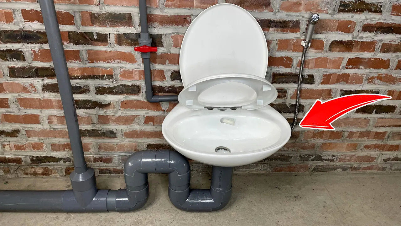 (ویدئو) یک روش خلاقانه برای تبدیل سنگ روشویی به توالت فرنگی