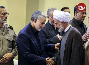 تصاویر؛ «جهانگیری، عارف و محسن رضایی» در مراسم ترحیم مادر سردار سلیمانی؛ سال 92