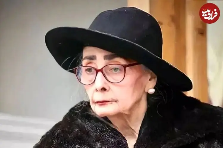 عکس| سفر در زمان؛ «کتایون امیرابراهیمی» در 32 سالگی و در پشت صحنه یک فیلم؛ سال 1350