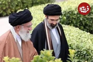عکس| سفر زمان؛ «رهبر انقلاب» در سن 12 سالگی در کنار پدر