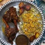 شوید پلو با مرغ مجلسی‌تر است یا گوشت؟