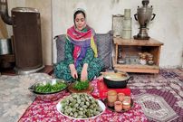 ببینید؛ غذای روستایی در ارومیه؛ پخت خورشت و تهیه ترشی