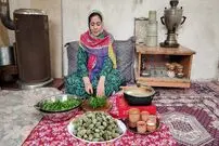ببینید؛ غذای روستایی در ارومیه؛ پخت خورشت و تهیه ترشی