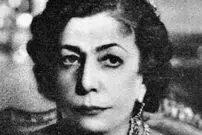 عکس| سفر در زمان؛ «تاج الملوک زن دوم رضاخان در کنار پسر بزرگ اش»؛ اوایل دهه 1310