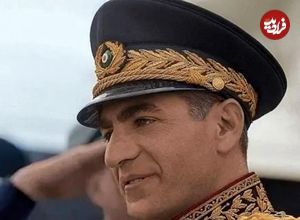 سفر در زمان؛ یادداشت‌های علم، یکشنبه ۲۴ دی ۱۳۵۱: شاهنشاه پیشنهاد نفتی‌ها رد کردند و به من گفتند «توی دهانشان زدم»