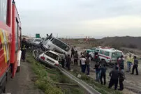 تصاویر/ تصادف پراید و تریلر