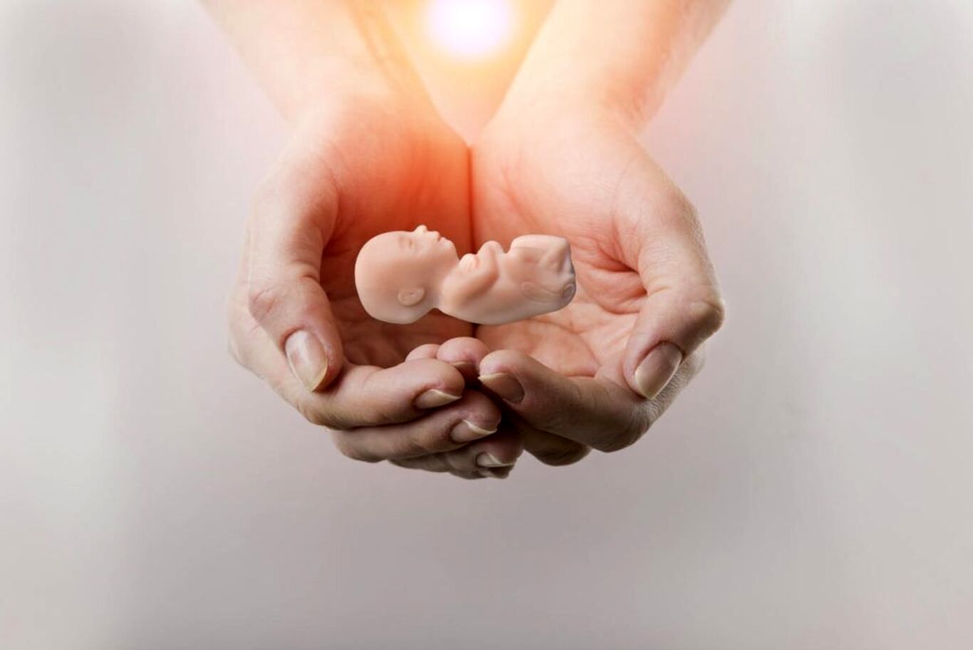 جزئیات تولد اولین نوزادان دستکاری ژنتیکی شده در جهان
