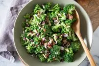 طرز تهیه سالاد بروکلی؛ یک سالاد متفاوت و خوشمزه