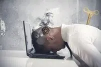 ۵ نشانه فرسودگی شغلی