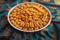۵ نکته مهم برای پخت شیرینی نخودچی در منزل