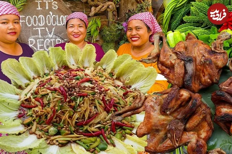 ببینید| غذای روستایی در سنگاپور؛ کباب کردن مرغ روی آتش و تهیه سالاد پاپایا