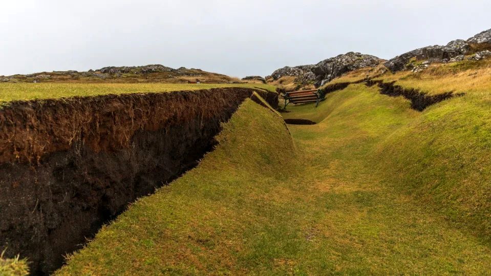 (تصاویر) ایسلند در انتظار یک فوران آخرالزمانی