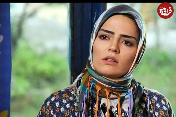 عکس؛ سپیده خداوردی بازیگر سریال از یاد رفته درحال آموزش پیانو