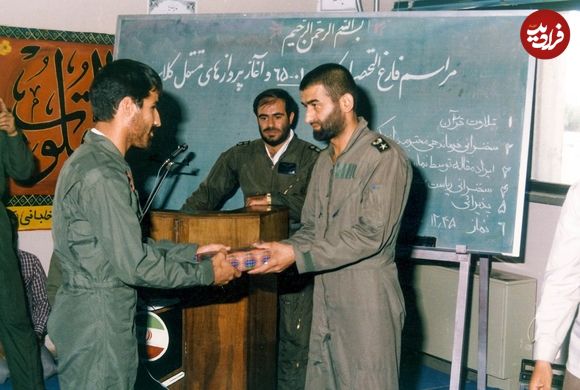 عکس؛ سفر در زمان؛ «پسران شهید عباس بابایی» در لباس خلبانی؛ دهه 60