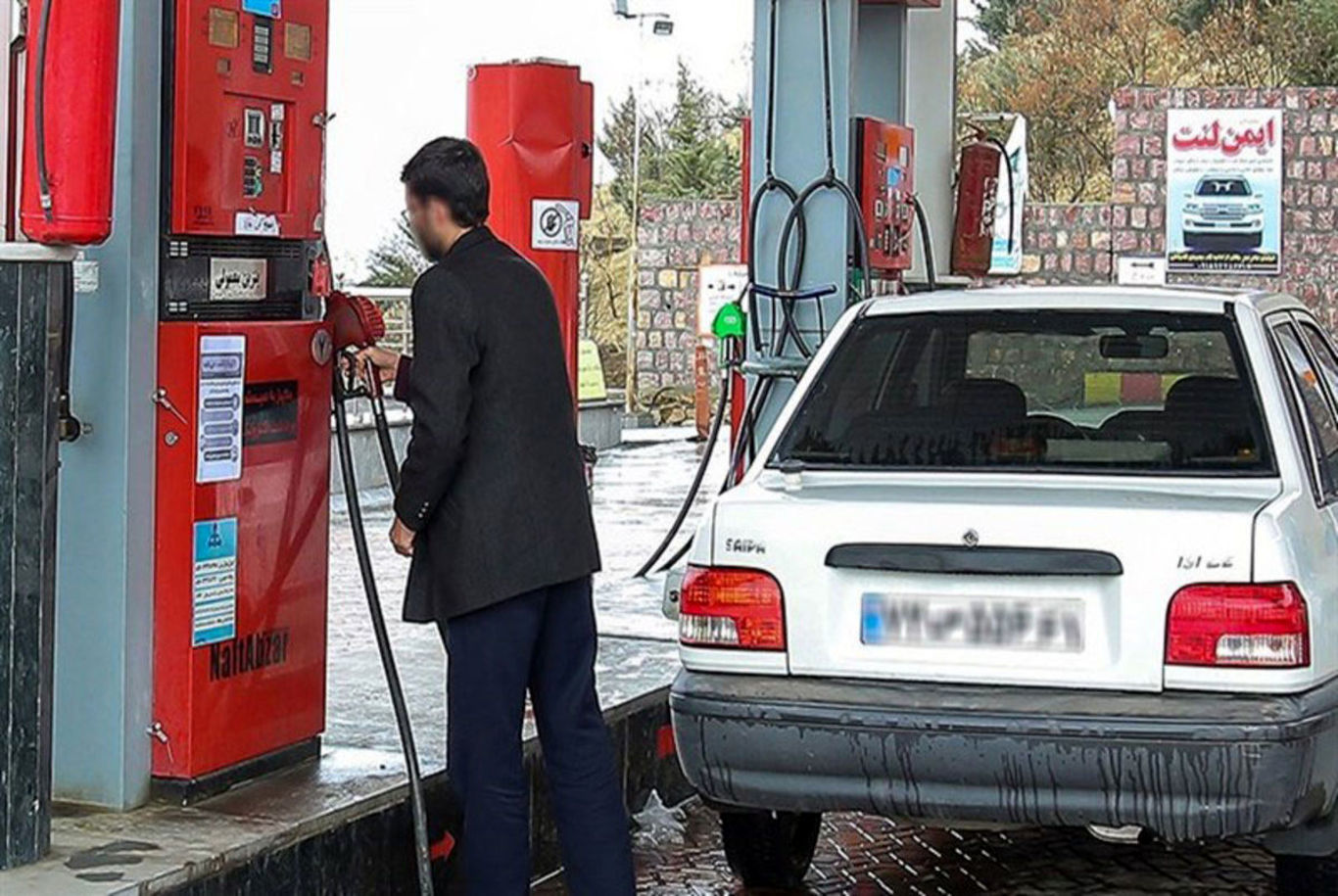 چه کسی پمپ بنزین‌ها را از کار انداخت؟