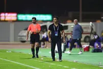 سلفی فرهاد مجیدی در میدان معروف پاریس