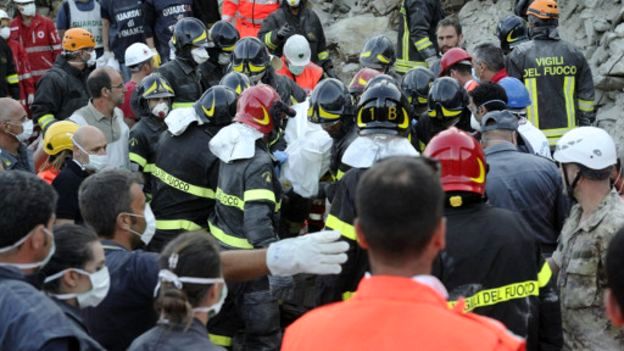 آمار تلفات زمین‌لرزه ایتالیا بازهم افزایش یافت