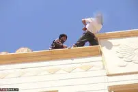 (تصاویر) پرتاب دو جوان از بلندی در حمص